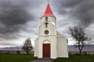 Glaumbaer church-9489-2